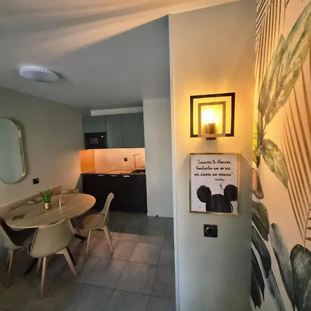 Apartment Cocoon, Pool, 5 Minutes From Disneyland Val D'europe, Paris